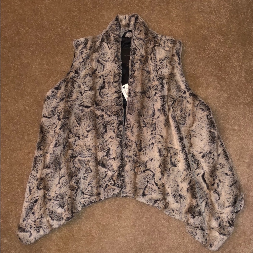 Fur vest